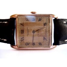 Swiss Watch UNIVERSAL GENEVE Art Deco Men Working Circa 1920 Measures 28mm