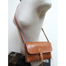 Hand-stitched Light Tan Leather Unisex Bag