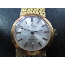 Ladies/womens Authentic Omega Solid 18k Solid Gold Watch