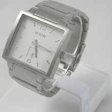 Nixon The District Watch In Stainless Steel / White (100m, Japan Movt, In Box)