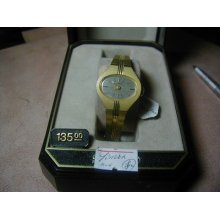 Rarecollectible 1980s Timex Mechanical Lady Gold Watch Gold Tone Exce22ja-run