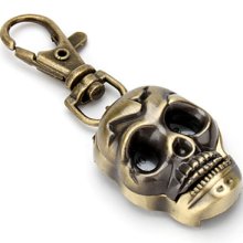 Unisex Alloy Analog Quartz Watch Keychain with Skull Heads (Bronze)