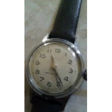 VINTAGE TIMEX WOMENS leather band WRIST WATCH