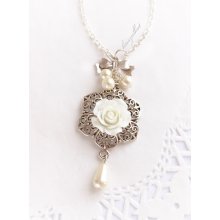 White Romantic Necklace, White Floral Necklace, Shabby Chic, Bridal Wedding, Flower Jewellery