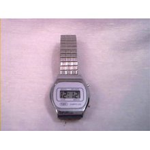 1970s 80s Mens Lcd Watch Time & Date Battery Installed Works Great Vintage