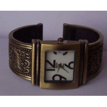 Antique Style Gold Tone Bangle Bracelet Watch