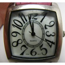 Beautiful Ladies Pink Fashion Quartz Watch..must Lk .girlie Pink (hot)..