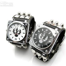 Grade Pu Leather Skull Watches Men Quartz Watch Rivets Watch Hip-hop