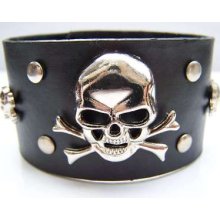 Leather Wristband Triple Skulls Bracelet Metal Black