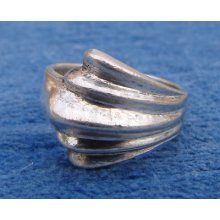 Sterling Ring Hc Band Shell Design Size Small 6 ?? Silver