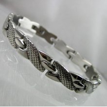 Vintage Biker Shiny Pattern Stainless Steel Mens Bracelet 8 Inches 8mm Wide