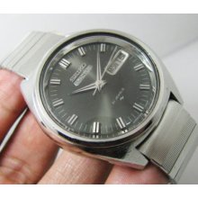 Vintage Seiko 5 Actus Black Dial Automatic 7019 Gents 2