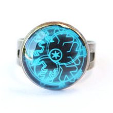 Vintage style magic circle pattern resin ring with brass adjustable band