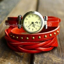 1pcs Fashion Leather Strap Retro Roma Number Rivet Women's Quartz Watch Hk2010