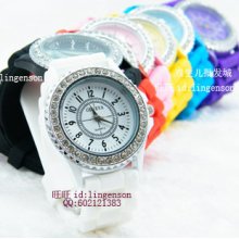 Agj66 Ladies Diamond Quartz Watch / Fashion Imitation Ceramic Wristwatch