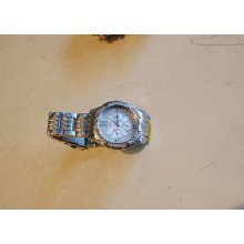 Guess G12579l Crystals Mother Of Pearl Dial Women's Watch