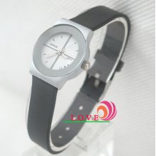 Kimio Black Rubber Fashion Quartz Leisure Ladies Girl Band White Dial Watches