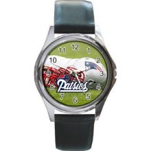 New England Patriots Unisex Silver-Tone Round Metal Watch 08