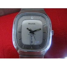 Nice,lady's Bulova Watch,unusual.eta 2658 Swiss Made.17j.running Correctly.