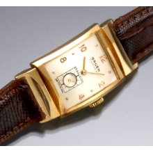 Rare Fancy Lugged 14k Gold Case Gruen Curvex Man's Wristwatch Circa 1940s