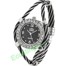 Silvery & Good Round Watch Case Bracelet Girl's Quartz Watch