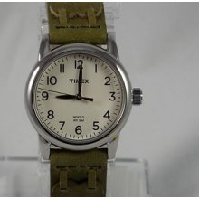 T2n903 Timex Weekender Womens White Dial Green Leather Strap Indiglo T2n903kw