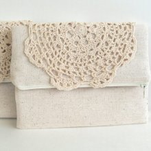 Burlap and lace wedding clutch, rustic natural wedding purse , beige zipper clutch