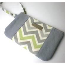 Canvas zippered purse with inner card pocket, ZigZag Green and Grey