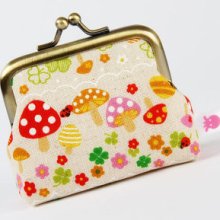 Deep mum - Colorful mushrooms and clovers - metal frame purse