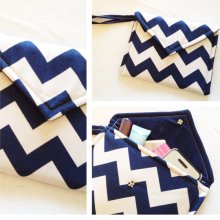 Envelope Wristlet - Medium Chevron in Navy Blue