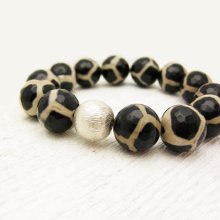 Safari Tibetan Agate Bead Bracelet w/ Brushed Sterling Silver / giraffe leopard Africa inspired / black tan ethnic tribal summer fashion