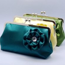 Set of 7 pcs - CUSTOM ORDER - bridesmaids/wedding satin clutch purse with rhinestone flower