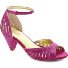 Seychelles 'Turning Point' Sandal