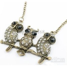 Shipping. New Style Gold Alloy Fashion Owl Necklace Vintage Costume