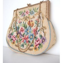 Vintage 1930s cream floral needlepoint evening purse with goldtone pierced frame / tapestry handbag