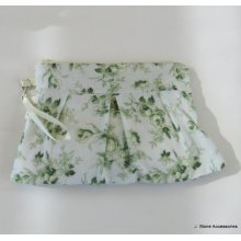 Women's Wristlet, Pleated Wristlet, Green and Creme Floral Print Pleated Wristlet with Removable Strap