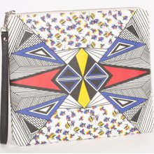 Yarnz 'Triangles & Florals' Wristlet Clutch