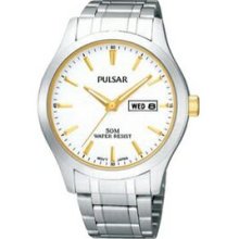 Pulsar Everyday Value Men`s Day/Date Calendar Watch