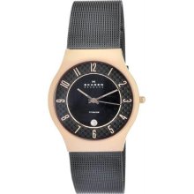 Women's Stainless Steel Case and Bracelet Quartz Black Dial